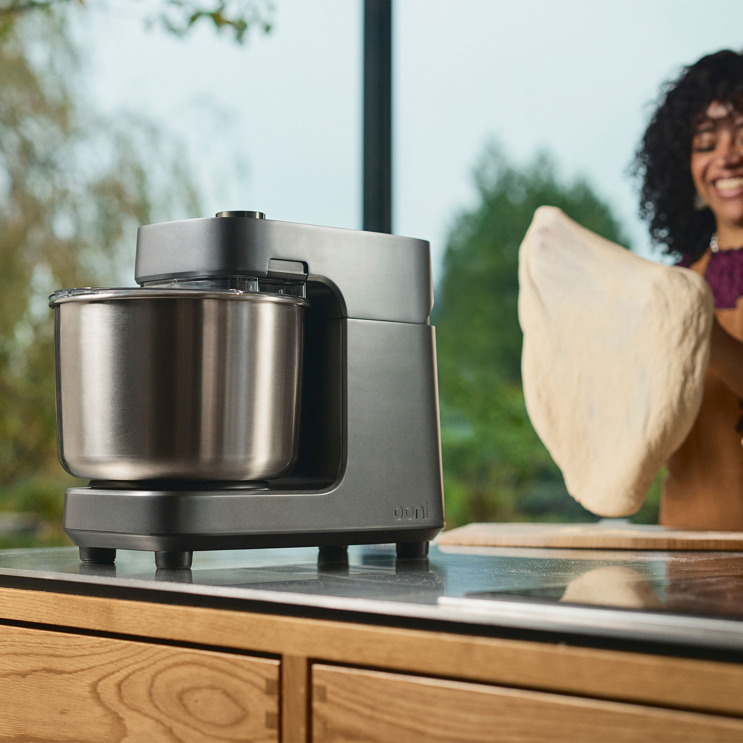 Ooni Halo Pro küchenmaschine zoom ansicht in der küche